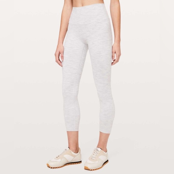 Lululemon Wunder Under High-Rise 7/8 Tight *Luxtreme 25" - Picture 2 of 9